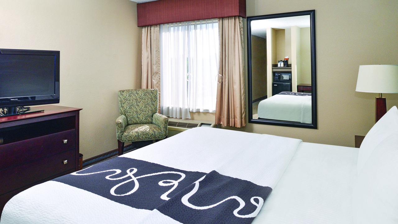 Photo of Bedroom in Locust Grove