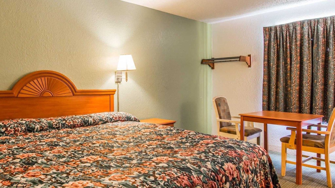 Photo of Bedroom in Fleming