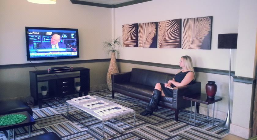 Photo of Livingroom in Dock Junction