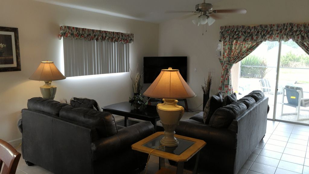 Photo of Livingroom in West Stonebridge