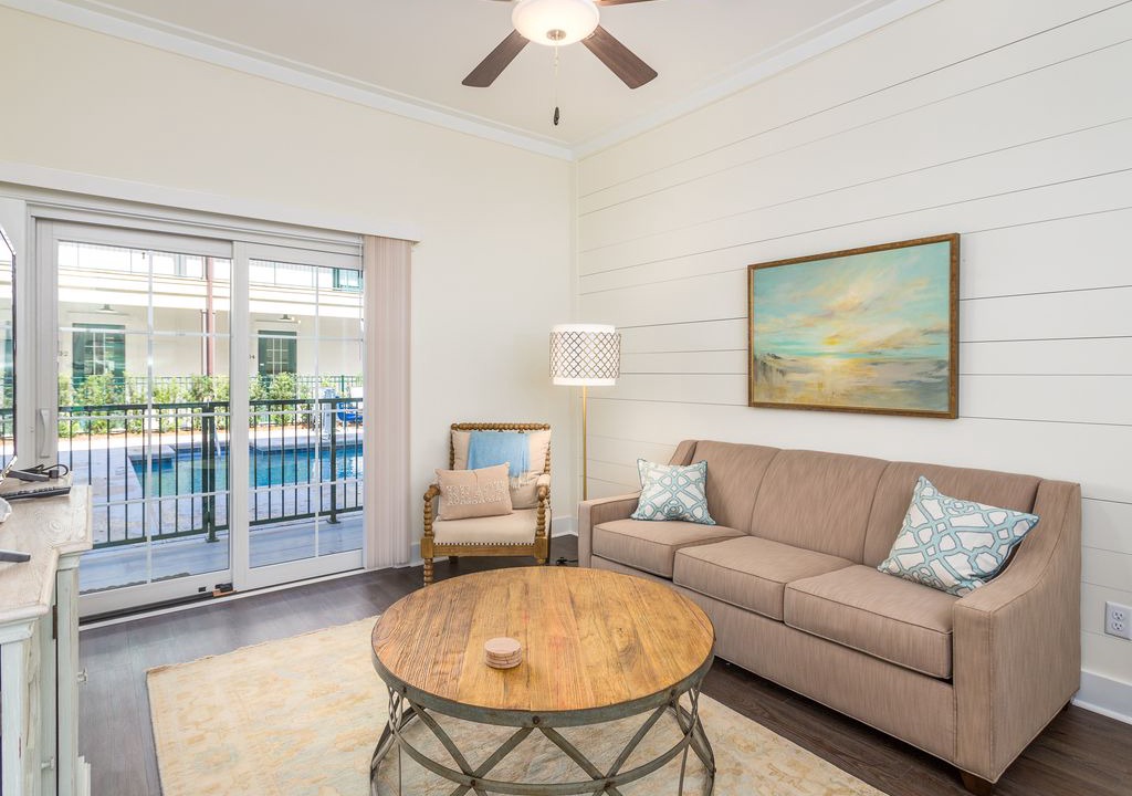 Photo of Livingroom in King City