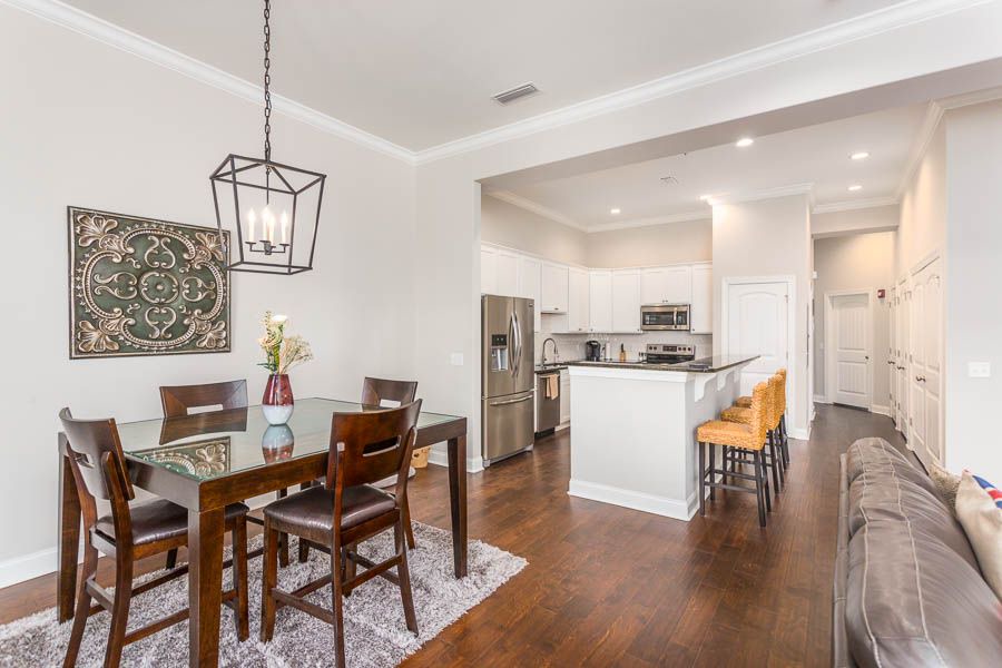 Photo of Livingroom in King City