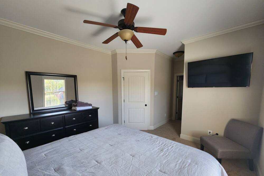 Photo of Bedroom in Huntsville