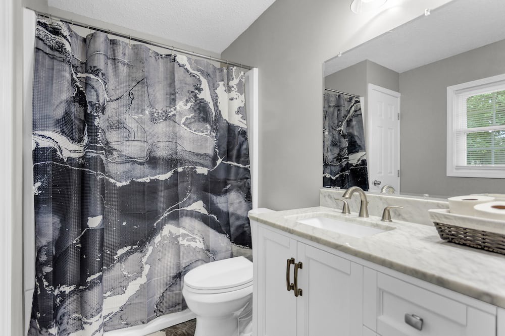 Photo of Bathroom in Morrow