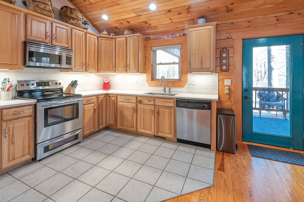 Photo of Kitchen in Maggie Valley