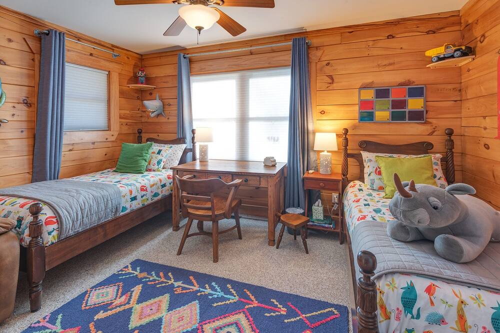 Photo of Bedroom in Maggie Valley