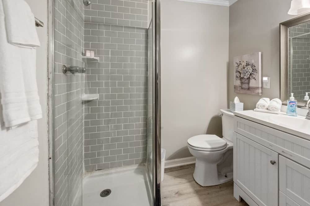 Photo of Bathroom in Saint Elmo