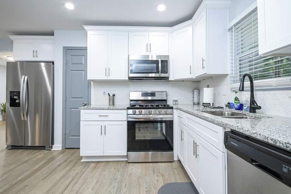 Photo of Kitchen in Browns Mill Park