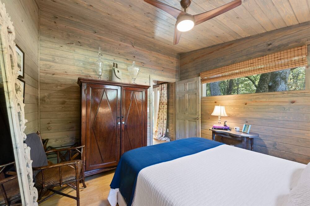 Photo of Bedroom in Mentone