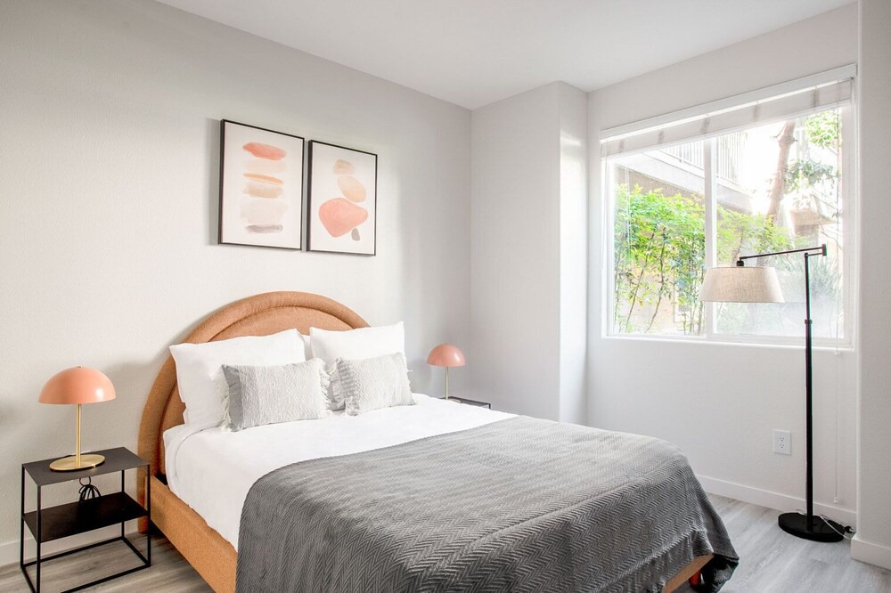 Photo of Bedroom in Mar Vista