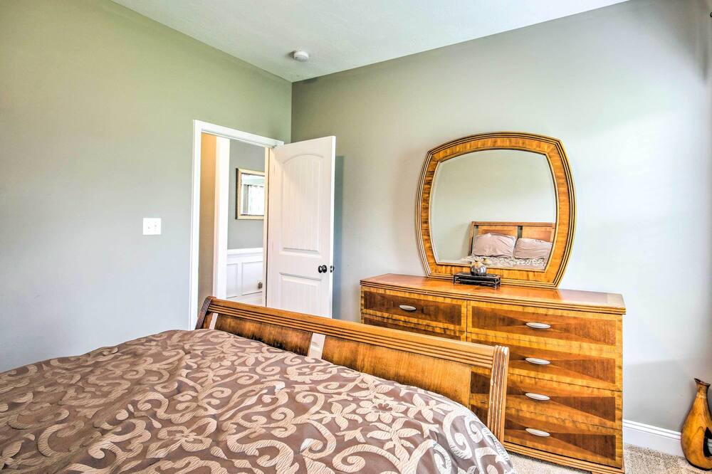 Photo of Bedroom in Grovetown