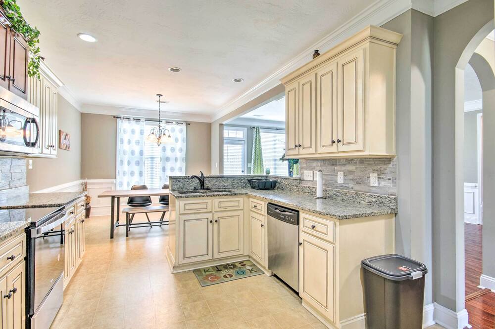Photo of Kitchen in Grovetown