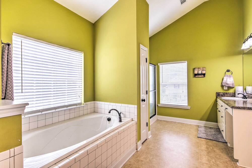 Photo of Bedroom in Grovetown