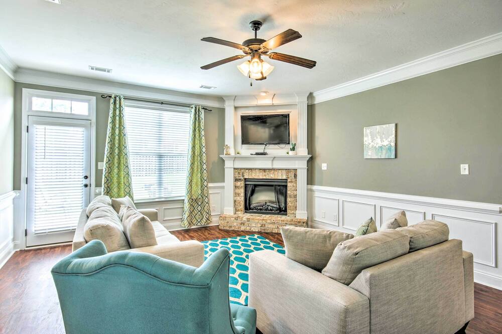 Photo of Bedroom in Grovetown