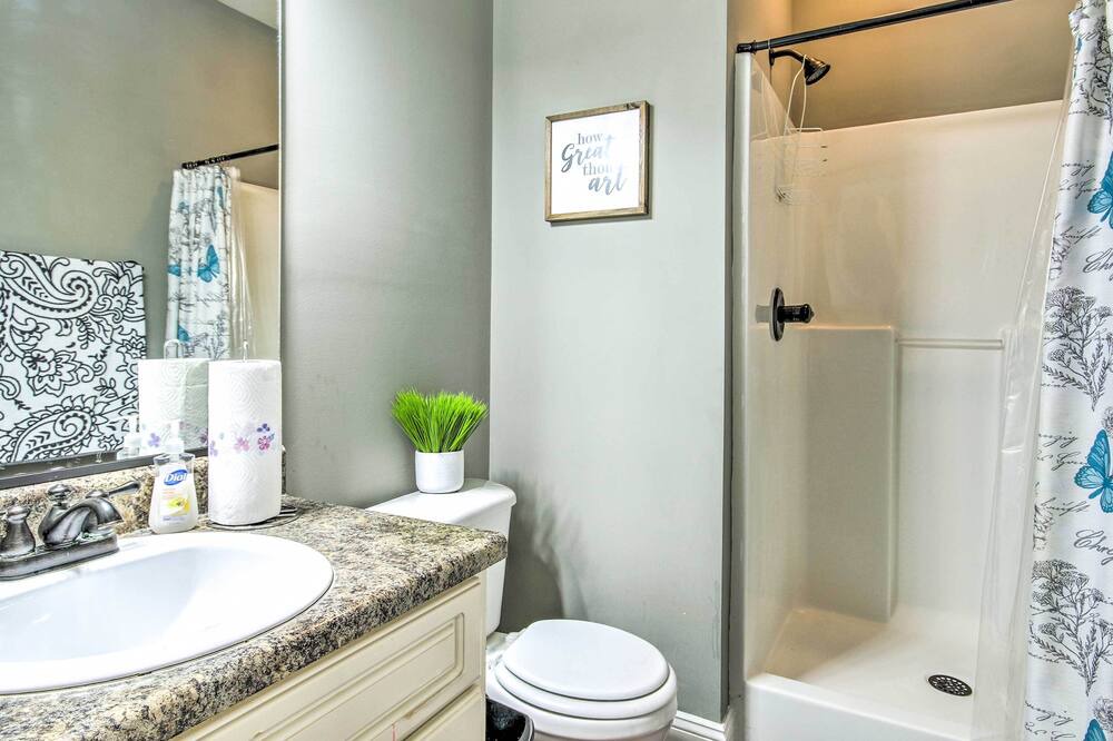 Photo of Bathroom in Grovetown