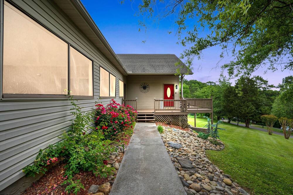 Photo of Outdoor in Dandridge