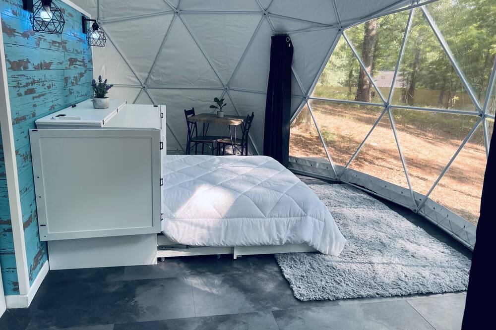 Photo of Bedroom in McDonough