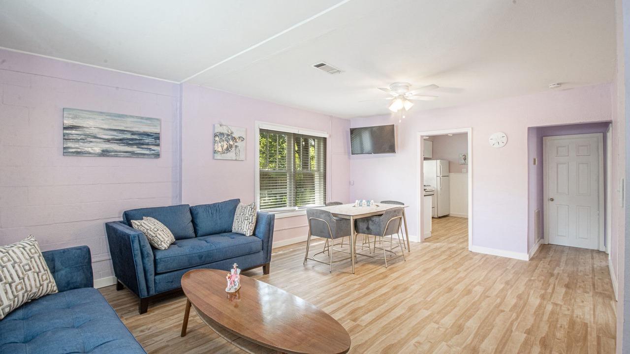 Photo of Livingroom in Long Beach