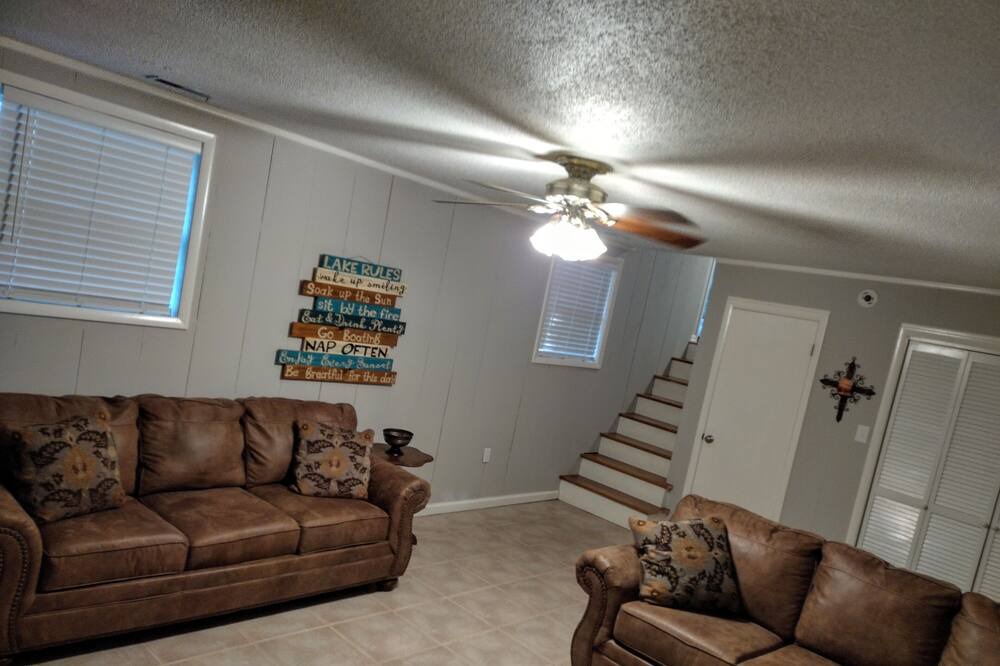 Photo of Bedroom in Scottsboro