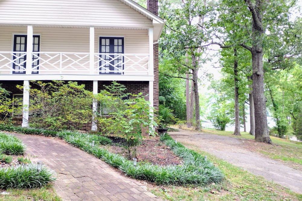 Photo of Outdoor in Scottsboro