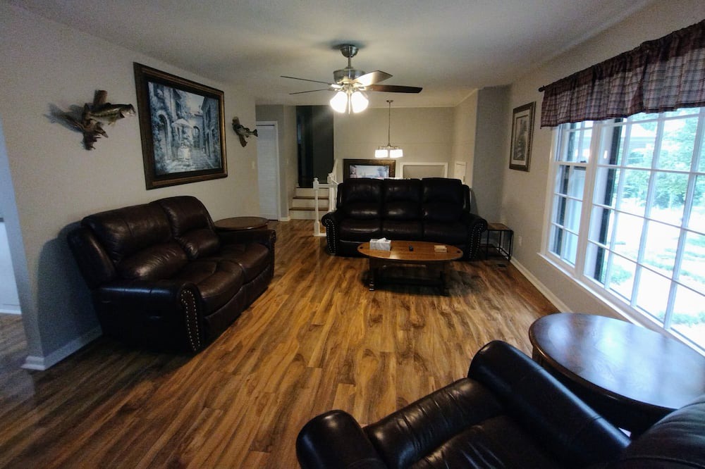 Photo of Livingroom in Scottsboro