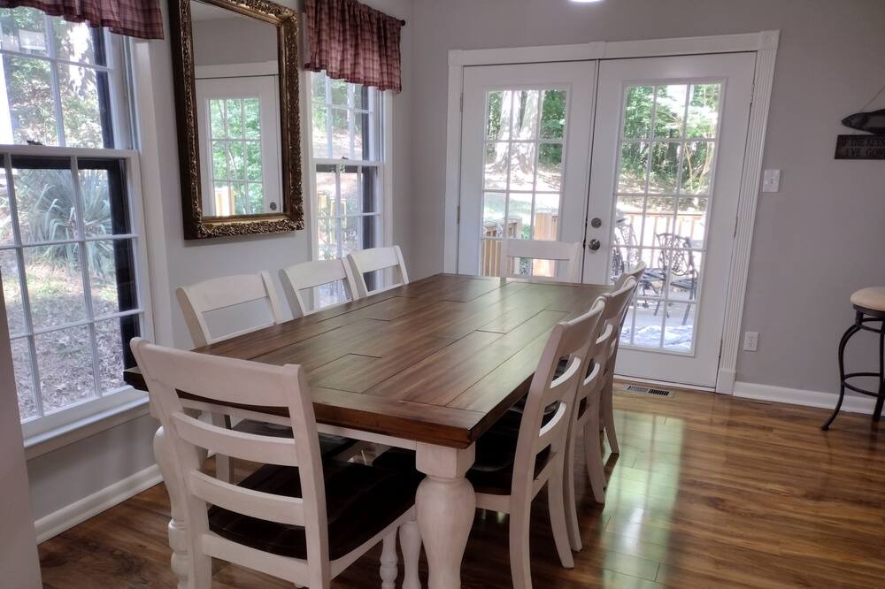 Photo of Livingroom in Scottsboro