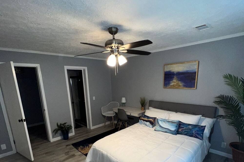 Photo of Bedroom in Daphne