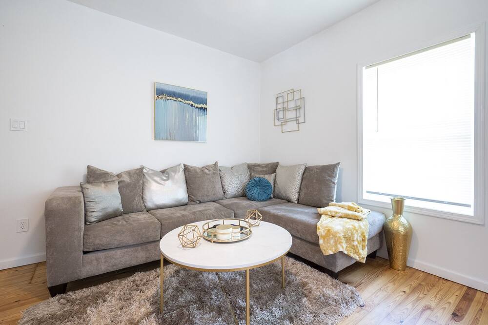 Photo of Livingroom in Newnan