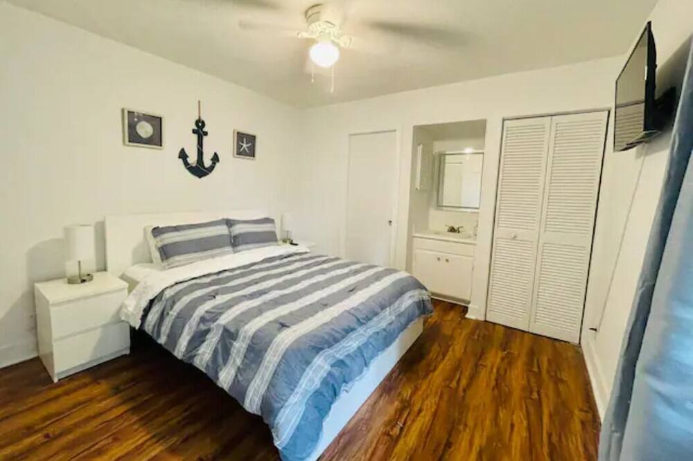 Photo of Bedroom in St. Simons Island