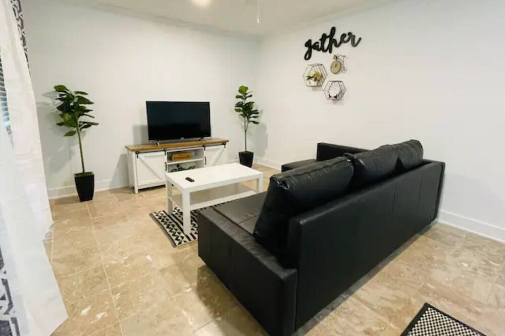 Photo of Livingroom in St. Simons Island