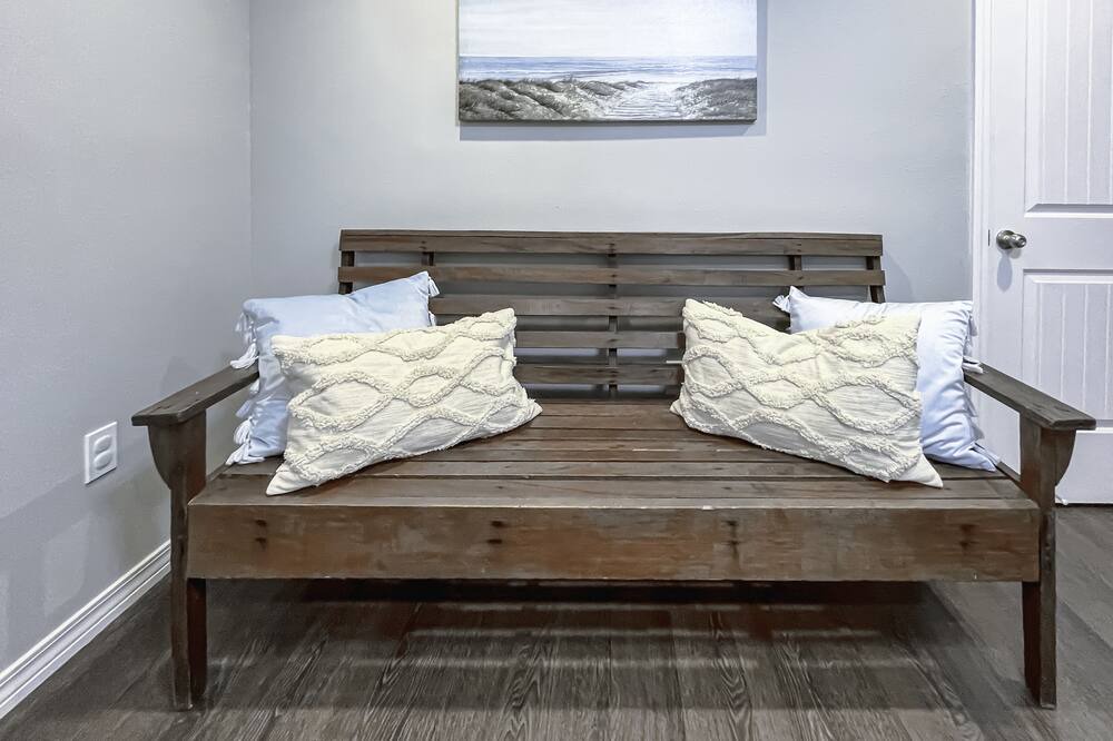 Photo of Bedroom in Long Beach