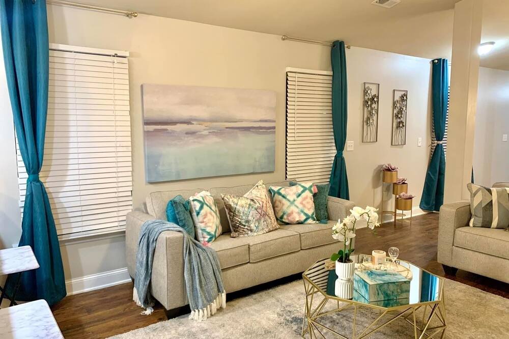 Photo of Livingroom in Normal