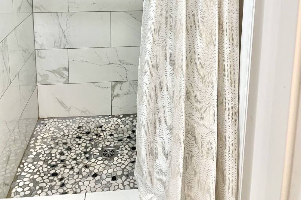 Photo of Bathroom in Normal