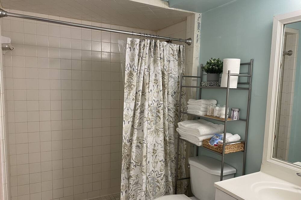 Photo of Bathroom in Arlington