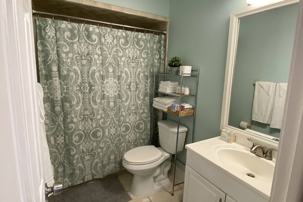 Photo of Bathroom in Arlington