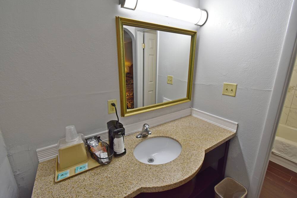 Photo of Bathroom in Griffin