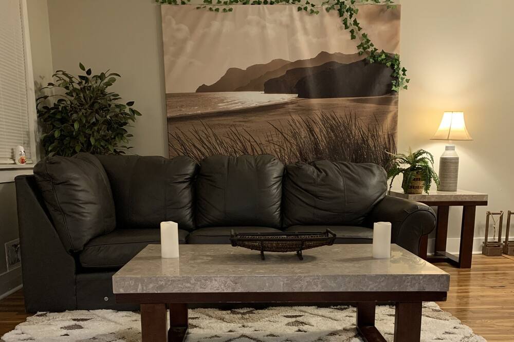 Photo of Livingroom in Atlanta
