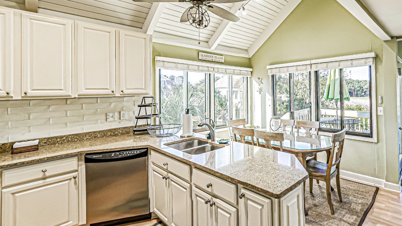Photo of Kitchen in Sealoft Villas
