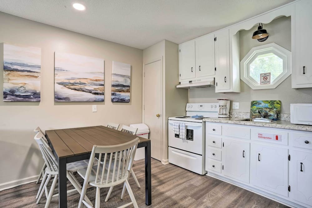 Photo of Kitchen in Winchester