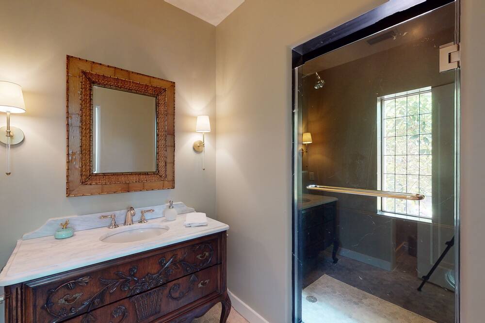 Photo of Bathroom in Sea Island