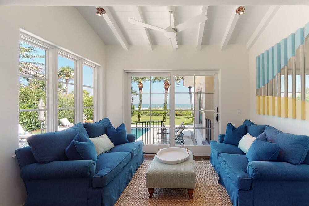 Photo of Others in Sea Island