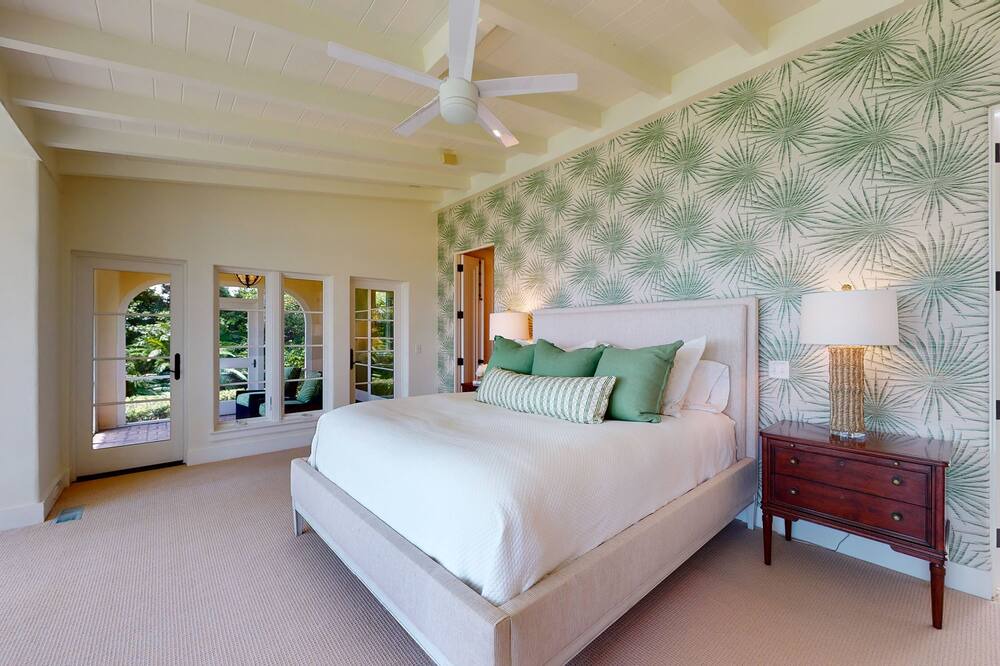 Photo of Others in Sea Island