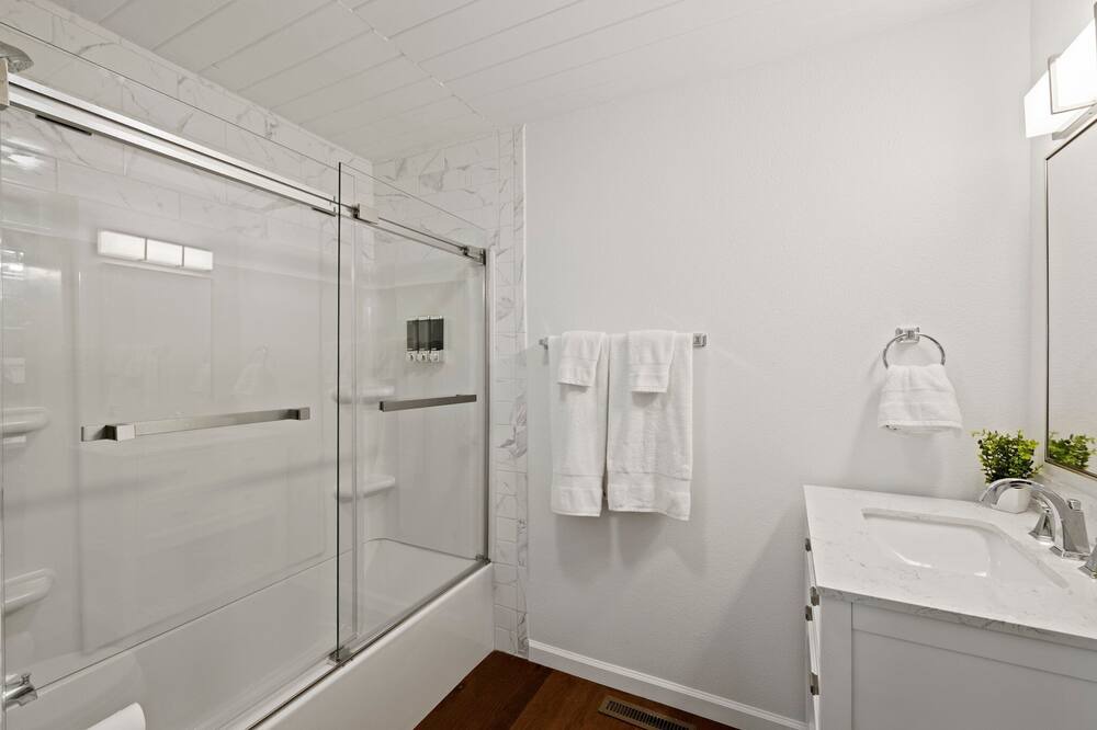 Photo of Bedroom in Wolf Laurel