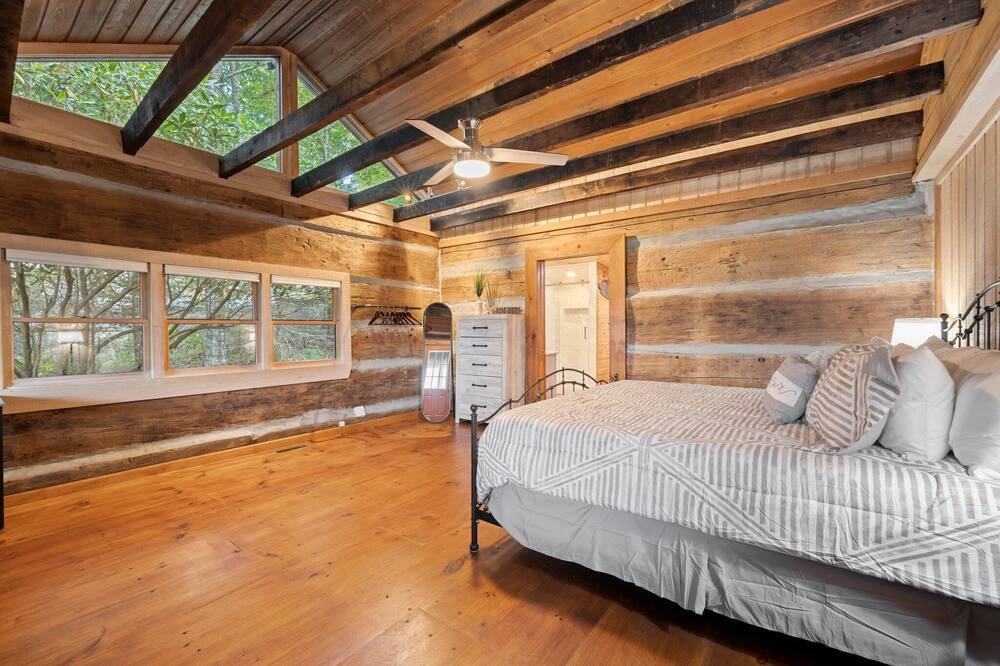 Photo of Bedroom in Wolf Laurel