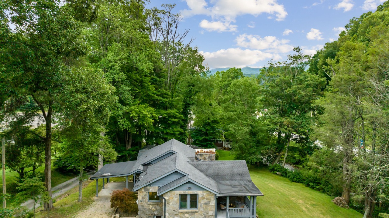 Photo of Outdoor in Maggie Valley