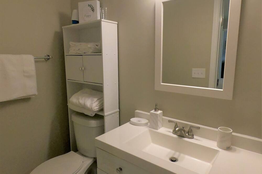 Photo of Bathroom in Crestline Heights