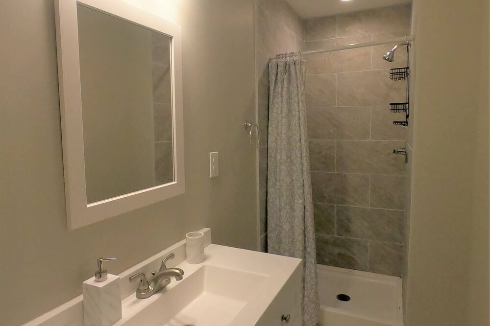Photo of Bathroom in Crestline Heights