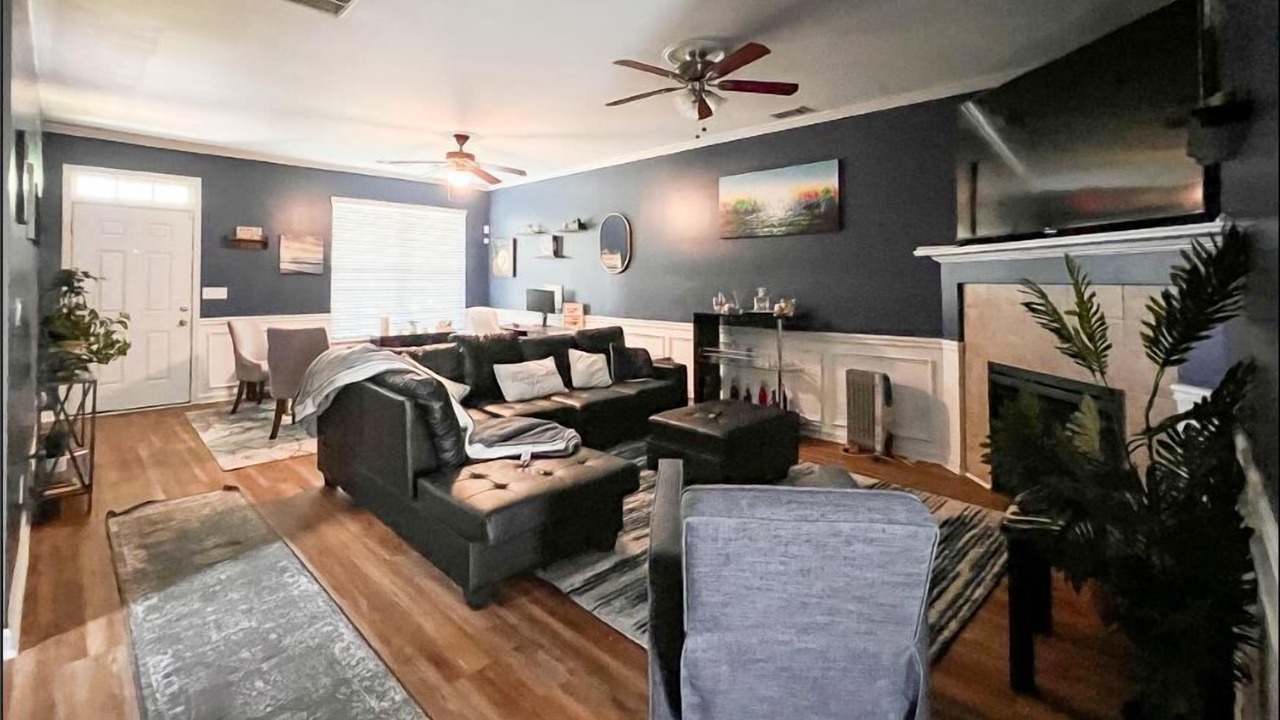 Photo of Livingroom in Church Street