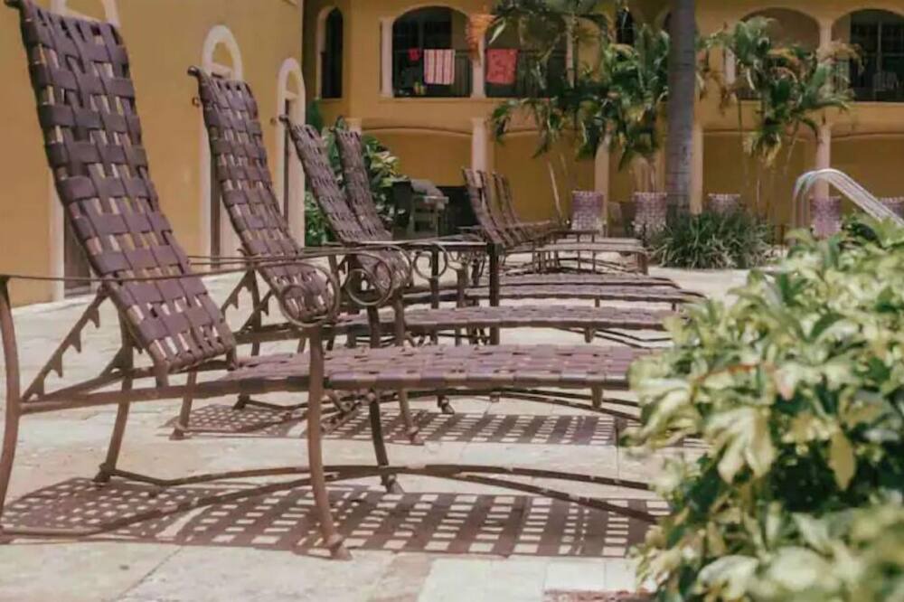 Photo of Patio Balcony in Port Tampa City