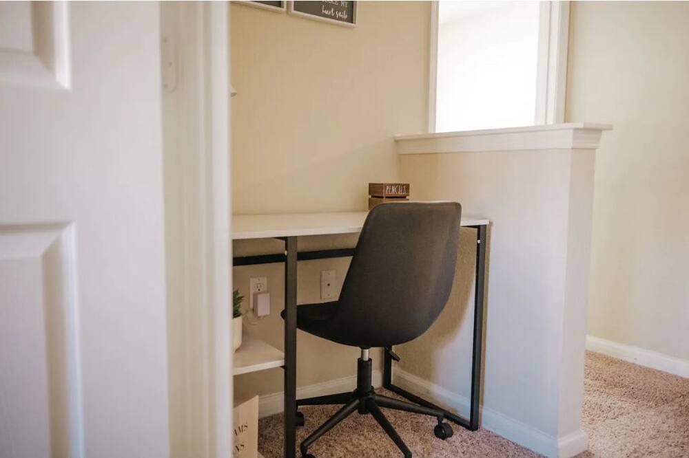 Photo of Bedroom in Port Tampa City